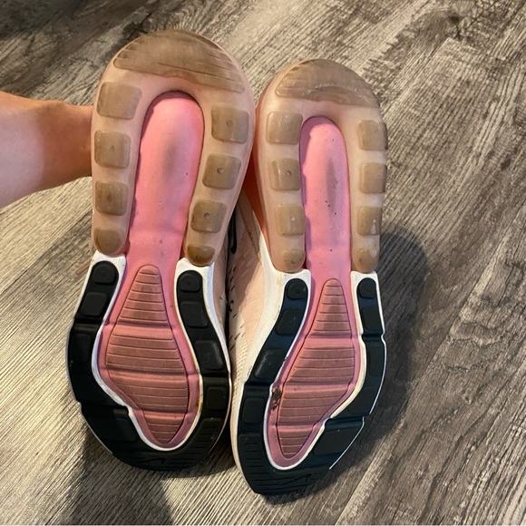 Nike Airmax 270, size 8 - Picture 8 of 11